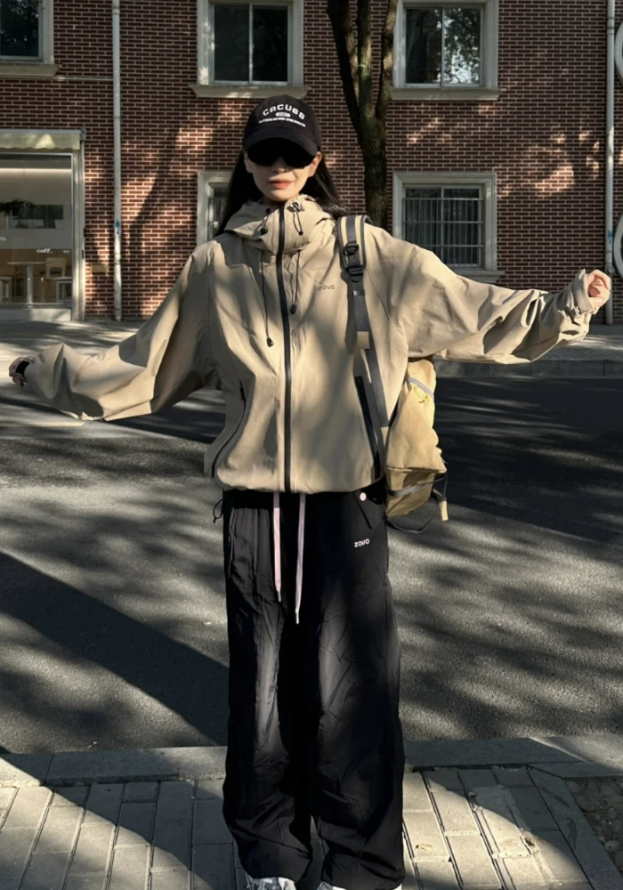 防風外套穿搭｜衝鋒外套