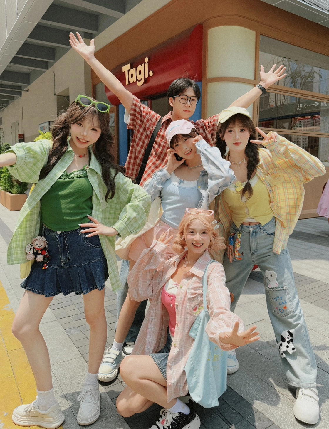 多巴胺穿搭 Dress code|彩虹色系