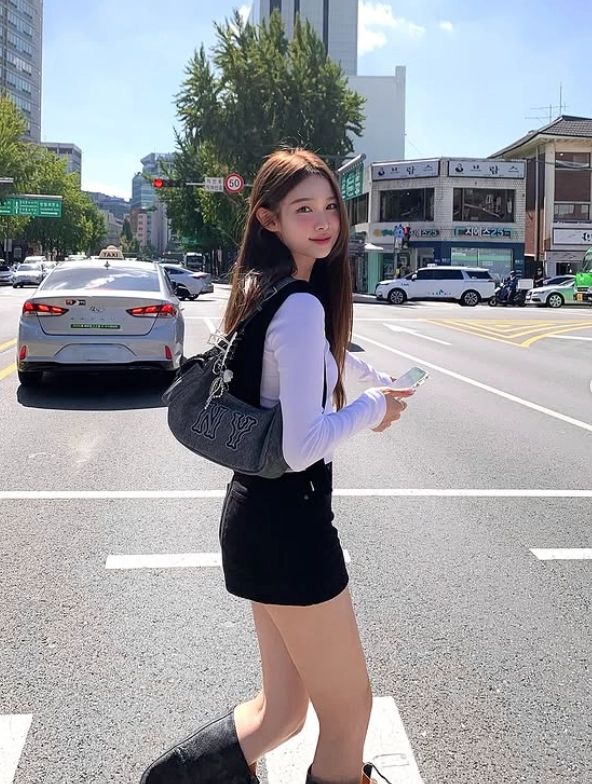 女大生穿搭上半身必備單品|短版合身上衣