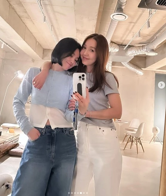 宋慧喬極簡穿搭